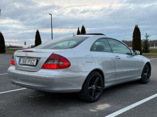 Mercedes-Benz CLK 320 Avantgarde 3.0 V6 165kW