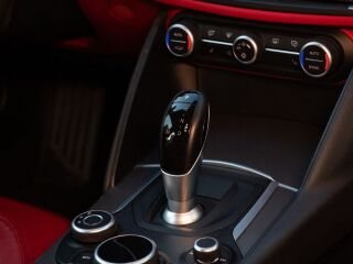 Alfa Romeo Giulia Veloce 2.0 206kW