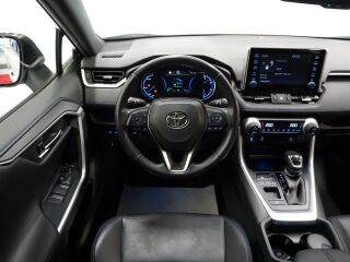 Toyota RAV4 Style + Technology Style pakett 2.5 131kW