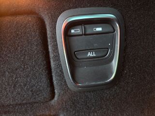 Renault Scenic Initiale Paris Lux 1.6 120kW