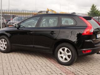 Volvo XC60 AWD 2.4 R5 120кВ