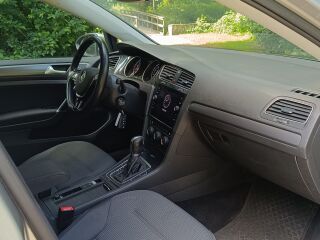 Volkswagen Golf 1.5 96кВ