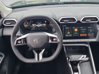 MG ZS Hybrid+ Luxury 1.5 145kW