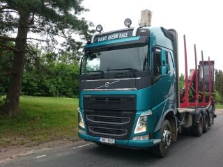 Volvo FH 500 8x4 LOGLIFT 96 S