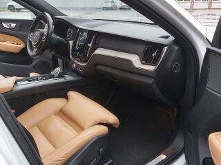 Volvo XC60 2.0 145kW
