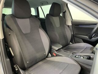 Skoda Octavia Combi Ambition m-Hybrid 1.5 TSI 110кВ