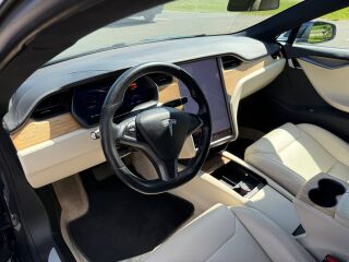 Tesla Model S Dual Motor AWD 386кВ 177kW