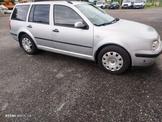 Volkswagen Golf 1.6 77kW