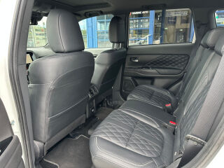 Mitsubishi Outlander PHEV Luxury 4WD 2.4 99kW