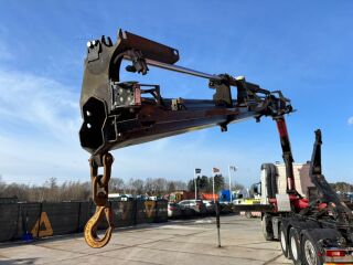 Volvo FM 440 8x4*4 324kW
