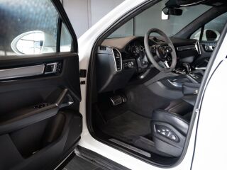 Porsche Cayenne Turbo 4.0 404kW