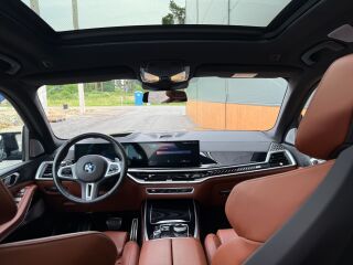 BMW X7 M60 xDrive 4.4 390kW