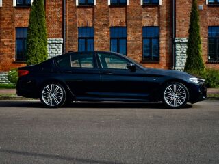 BMW 520 M-Sportpakett Shadowline xDrive 2.0 140kW