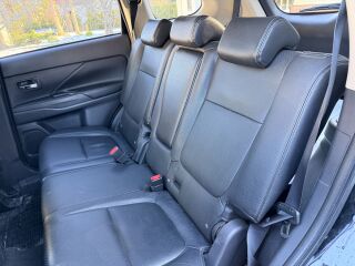 Mitsubishi Outlander Instyle+ 2.0 110кВ
