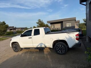 Toyota Tundra 4.6 V8 231kW