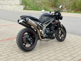 Triumph Speed Triple 1050 RS R3 110kW