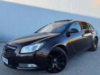 Opel Insignia Sports Tourer SW 2.0 BiTurbo 143kW