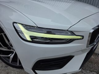 Volvo V60 Business Plus Ice White 2.0 D4 140kW