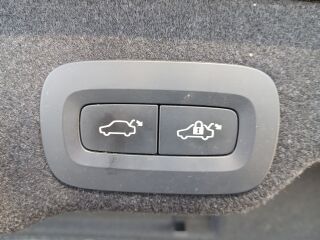Volvo S90 INSCRIPTION 2.0 D 140кВ