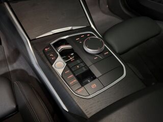 BMW 330 E M-Sportpakett PRO LCI 2.0 215кВ