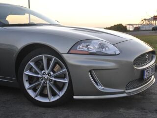 Jaguar XKR Supercharged 5.0 V8 375kW