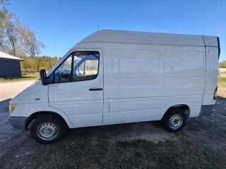 Mercedes-Benz Sprinter 2.1 60кВ