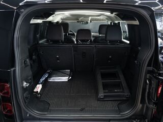 Land Rover Defender 110 P400 SE 3.0 294kW