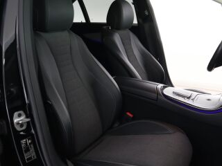 Mercedes-Benz E 300 e 4Matic Avantgarde Plug in 2.0 R4 155kW