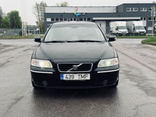 Volvo S60 Summum 2.4 R5 D5 136kW