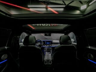 Mercedes-Benz E 300 AMG 4-MATIC 2.0 143kW