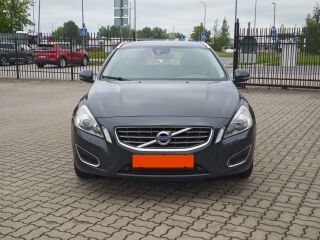 Volvo V60 SUMMUM 2.4 158kW