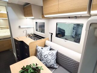 Adria MATRIX 650 DC 60Y edition LUXE ALL IN LiFePo4 2.2 FIAT MultiJet3 2,2 HD 103kW
