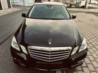 Mercedes-Benz E 220 AVANTGARDE 2.1 BlueEfficiency 100kW