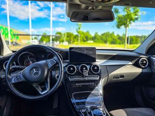 Mercedes-Benz C 220 2.1 125kW