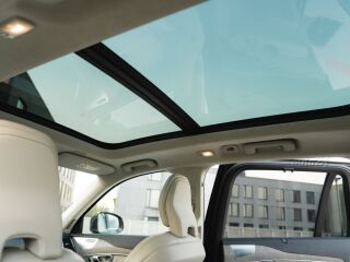 Volvo XC90 Inscription OPTION R-Design 2.0 173kW