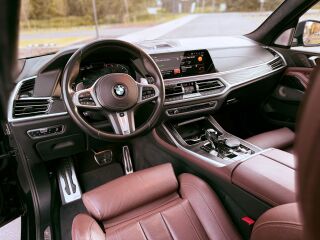 BMW X7 3.0 195kW