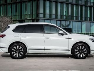Volkswagen Touareg Atmosphere 4Motion Plug-In Hybrid 3.0 V6 TFSI PHEV 280kW 250кВ