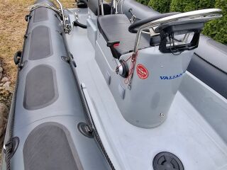 Valiant RIB