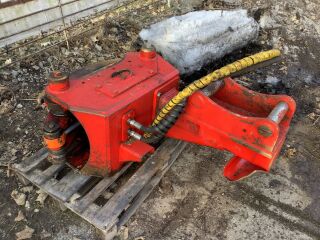 Sany SANY SY135C 15 tonni giljotiiniga 78kW