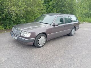 Mercedes-Benz 230 2.3 97kW