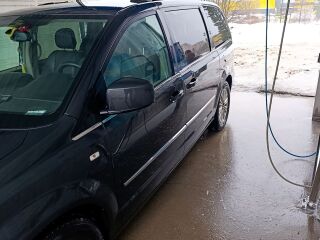 Lancia Voyager 2.8 120kW