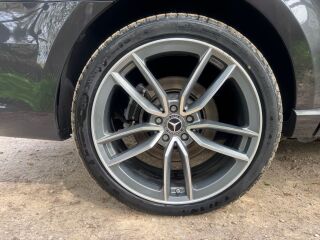 Mercedes-Benz V 300 2.0 174kW