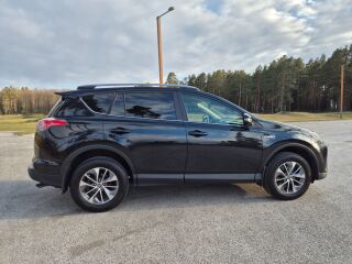 Toyota RAV4 Luxury 2.5 114kW