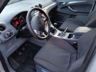 Ford S-MAX 2.0 103kW