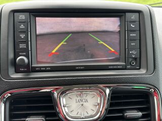 Lancia Voyager Platinum StownGO 2.8 130kW