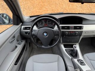 BMW 320 LCI 2.0 135kW