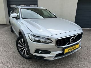 Volvo V90 Cross Country Inscription Facelift AWD MY22 2.0 B5 KERS MILD Kerghübriid 183kW
