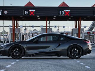 BMW i8 AWD 1.5 275кВ