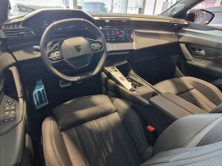 Peugeot 408 GT Exclusive Hybrid 145 1.2 100кВ