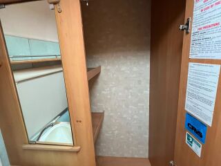 Swift Charisma560